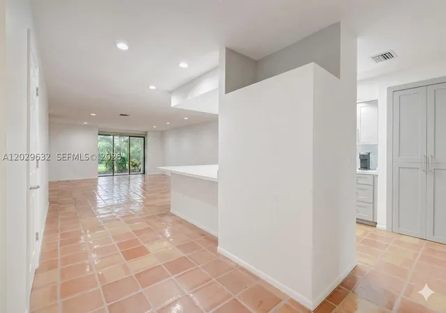Photo 3 of Townhouse for sale at 5375 10th Fairway Dr #2, Delray Beach, FL 33484 | MLS# A12029632 | Listing updated on 2026-10-02