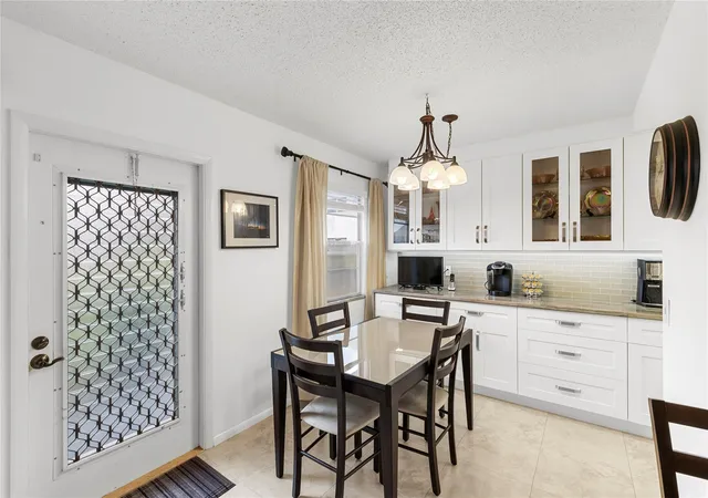 4th image of 210 Oakridge N, Deerfield Beach, FL 33442