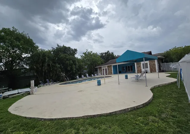 2nd image of 1200 Tallwood Ave, Hollywood, FL 33021