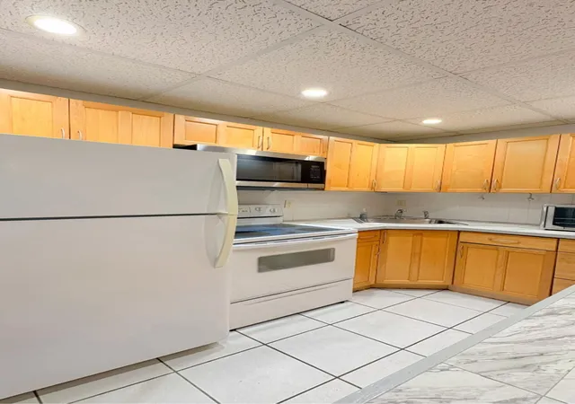 4th image of 1560 Mckinley St, Hollywood, FL 33020