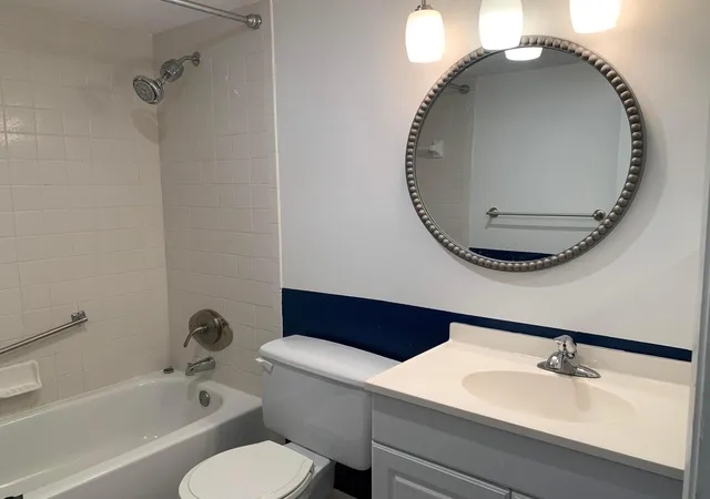 2nd image of 1113 Grn Pine Blvd, West Palm Beach, FL 33409