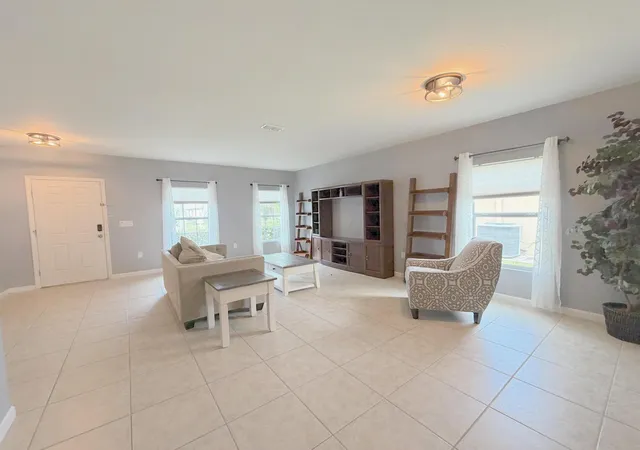 Homes for sale in Vero Beach, FL | 1269 Sw Lexington Manor Sw, Vero Beach, FL 32962 | MLS# B26037235