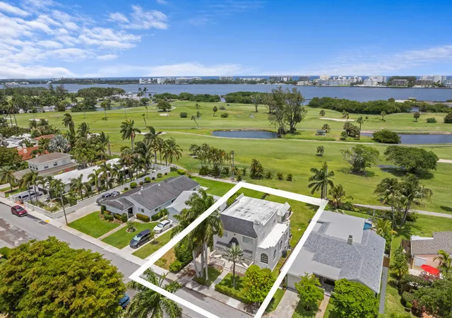 1st image of 422 N Lakeside Dr, Lake Worth Beach, FL 33460 | MLS# B26037253