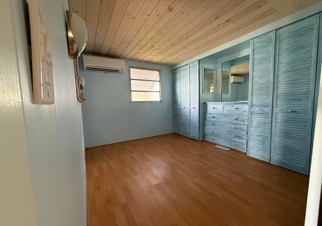 3rd image of 209 Eagle Dr E #E, Briny Breezes, FL 33435 | MLS# B26037250