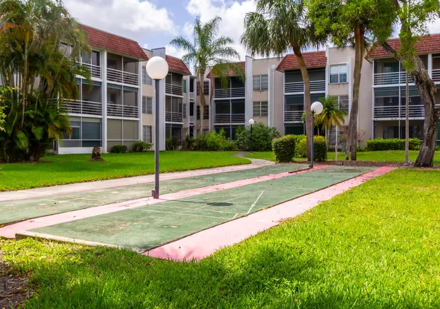 2nd image of 3531 Inverrary Dr #H406, Lauderhill, FL 33319 | MLS# B26037316