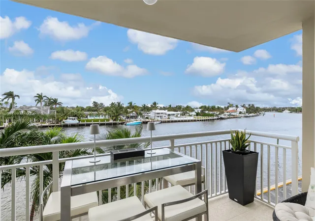 2nd image of 2611 N Riverside Dr, Pompano Beach, FL 33062