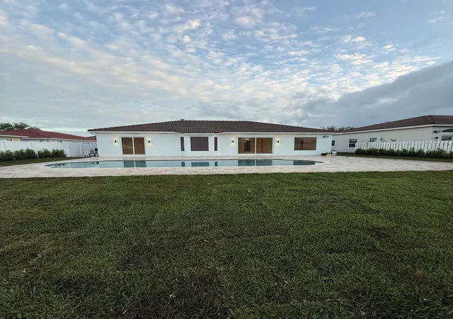 2nd image of 3244 Sw 53rd Ct, Fort Lauderdale, FL 33312 | MLS# B26037386