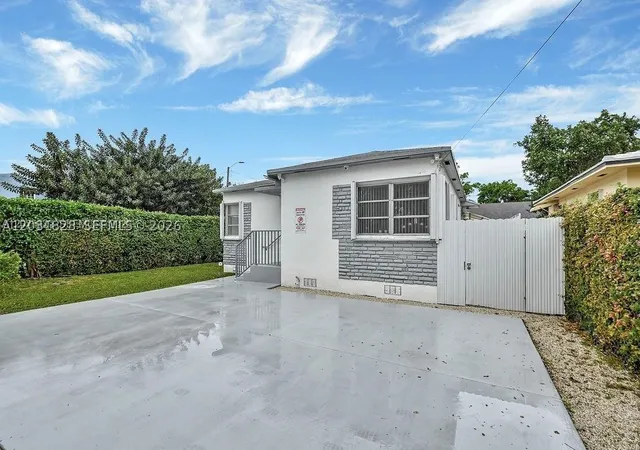 Single family home for sale at 600 Nw 34Th Ave, Miami, FL 33125 | MLS# A12031828