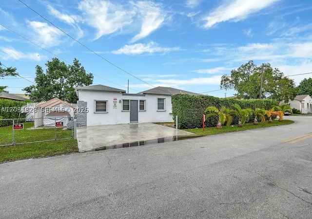 Photo 2 of Single family home for sale at 600 Nw 34th Ave, Miami, FL 33125 | MLS# A12031828 | Listing updated on 2026-09-27