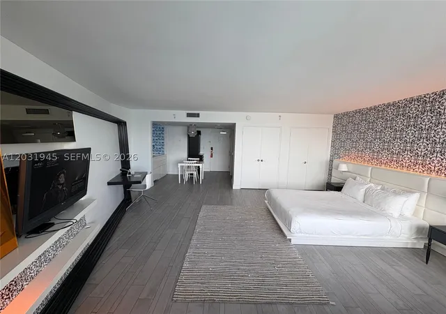 4th image of 1100 West Ave #418, Miami Beach, FL 33139 | MLS# A12031945