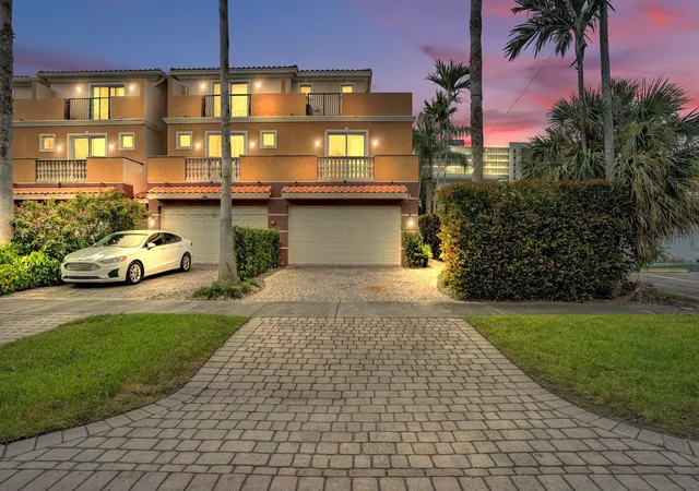 Homes for sale in Fort Lauderdale, FL | 2610 Ne 11th Ct, Fort Lauderdale, FL 33304 | MLS# B26037549