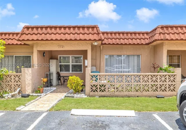 2nd image of 2316 Sw 81st Way #8, North Lauderdale, FL 33068 | MLS# A12031569