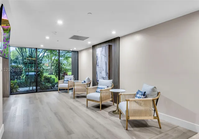 5th image of 4200 Hillcrest Dr #504, Hollywood, FL 33021 | MLS# A12024851