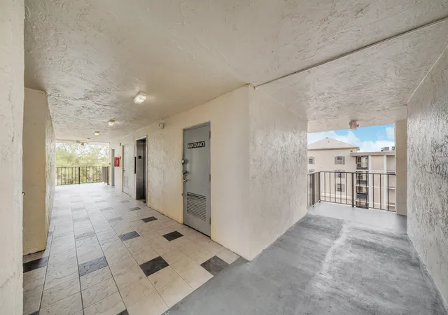 Homes for sale in Lauderdale Lakes, FL | 3001 Nw 48th Ave #439, Lauderdale Lakes, FL 33313 | MLS# B26037633