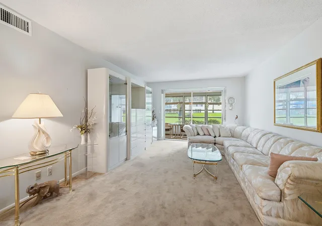 2nd image of 2302 Lucaya Ln #E1, Coconut Creek, FL 33066 | MLS# B26037730