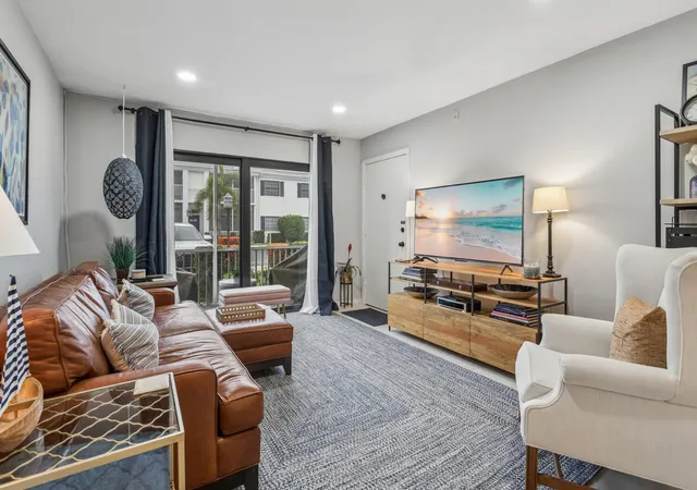3rd image of 160 Cypress Club Dr #Unit 612, Pompano Beach, FL 33060 | MLS# B26037824