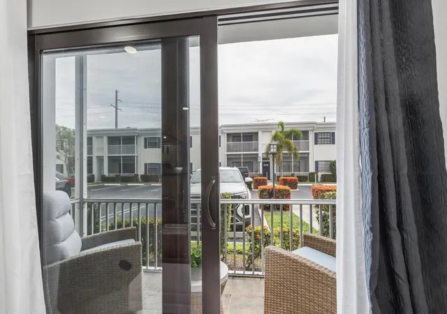 5th image of 160 Cypress Club Dr #Unit 612, Pompano Beach, FL 33060 | MLS# B26037824