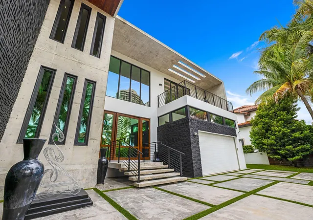 Homes for sale in North Miami Beach, FL | 3462 Ne 171st St, North Miami Beach, FL 33160 | MLS# B26037830