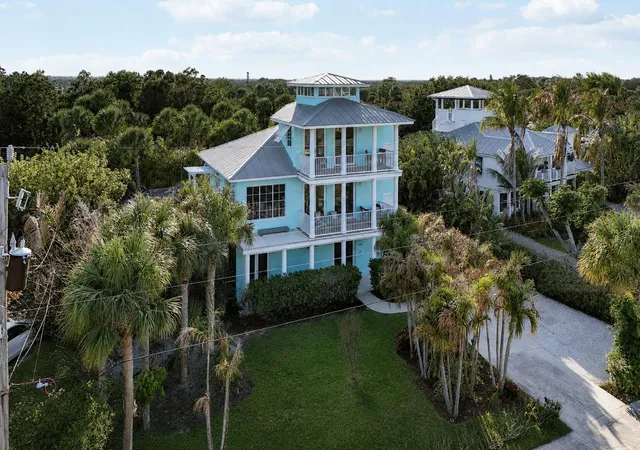 Homes for sale in Jensen Beach, FL | 3392 Ne Skyline Dr, Jensen Beach, FL 34957 | MLS# B26037864