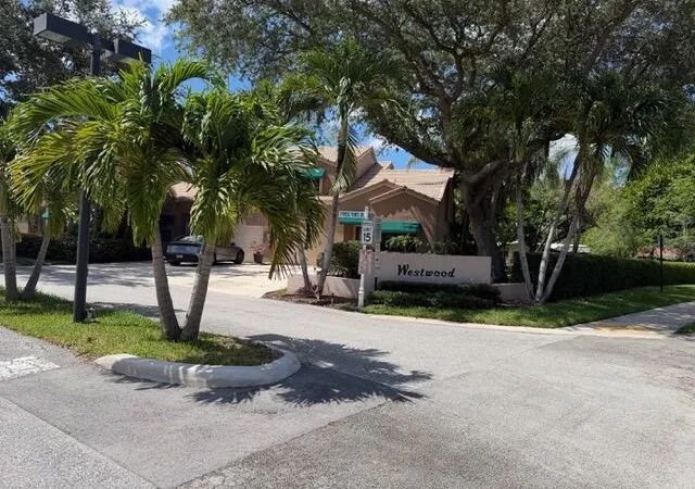 10th image of 1622 Cypress Pointe Dr #4-11, Coral Springs, FL 33071 | MLS# B26037868