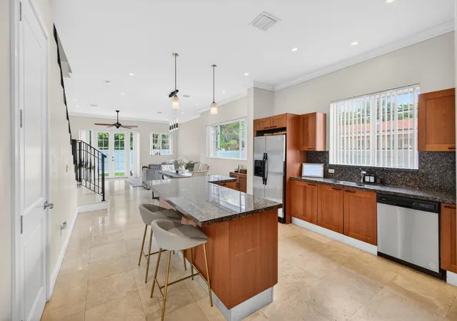 Homes for sale in Fort Lauderdale, FL | 825 Sw 12th St, Fort Lauderdale, FL 33315 | MLS# B26037867