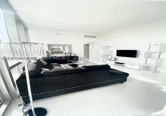 5th image of (Undisclosed), Miami, FL 33128 | MLS# A12032462
