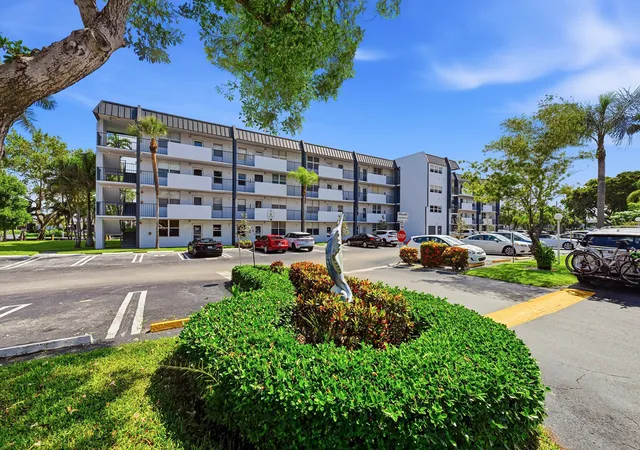 2nd image of 777 S Federal Hwy #O406, Pompano Beach, FL 33062 | MLS# B26037972