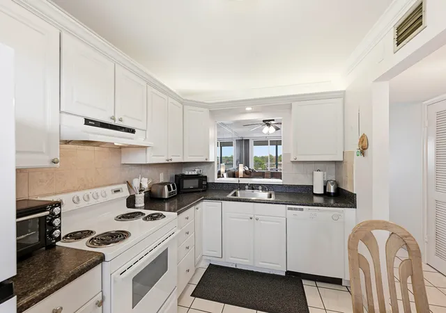 3rd image of 777 S Federal Hwy #O406, Pompano Beach, FL 33062 | MLS# B26037972