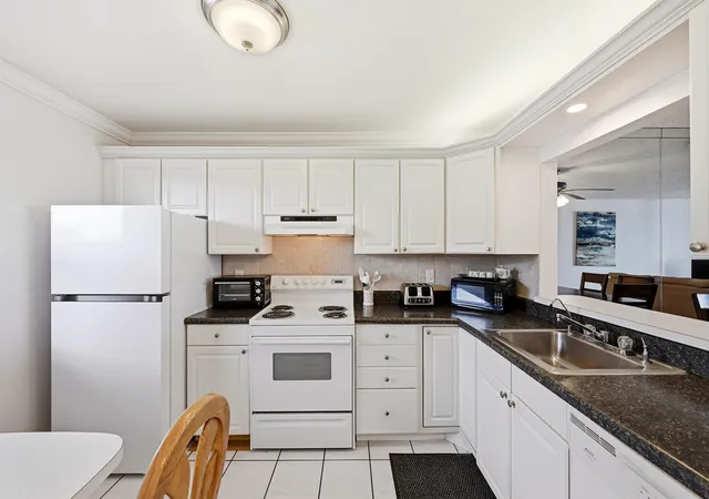 4th image of 777 S Federal Hwy #O406, Pompano Beach, FL 33062 | MLS# B26037972