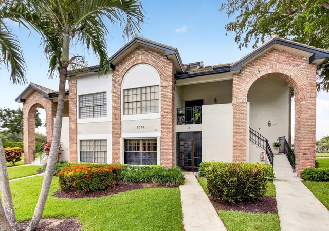 Homes for sale in Boynton Beach, FL | 8073 Aberdeen Dr #102, Boynton Beach, FL 33472 | MLS# B26037944
