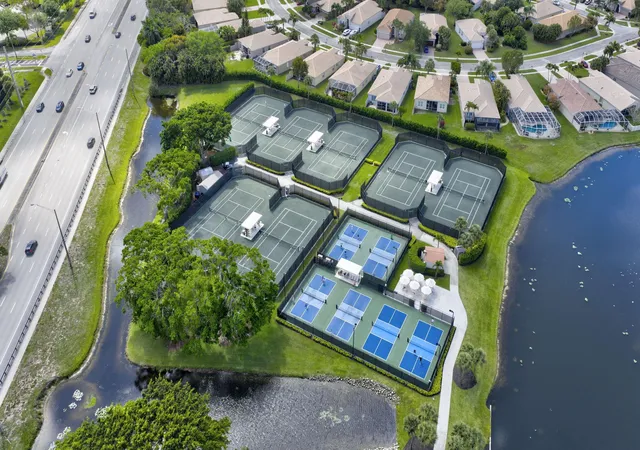 Homes for sale in Boynton Beach, FL | 8073 Aberdeen Drive, Boynton Beach, FL 33472 | Houzeo