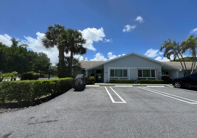 1st image of 744 Lago Rd #1f, Delray Beach, FL 33445 | MLS# B26037994