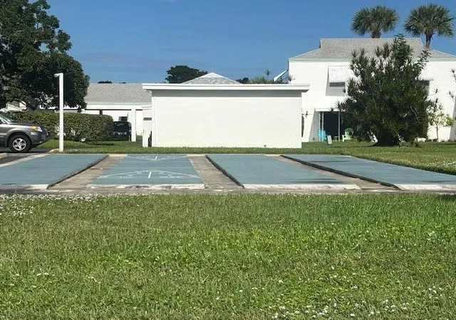 16th image of 10162 N Meridian Way Way N #6, Palm Beach Gardens, FL 33410 | MLS# B26037957