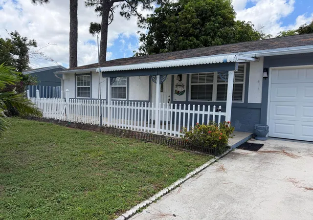 Homes for sale in West Palm Beach, FL | 4655 Appaloosa St, West Palm Beach, FL 33417 | MLS# B26038046