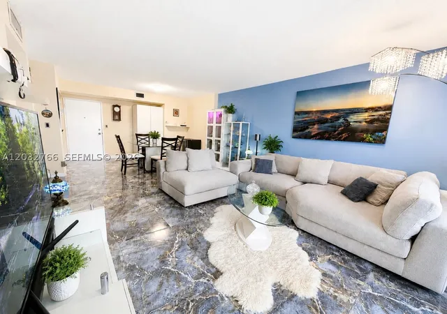 1st image of 4200 Hillcrest Dr #403, Hollywood, FL 33021 | MLS# A12032766