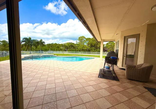 4th image of 6613 Hall Blvd, Loxahatchee, FL 33470 | MLS# B26038134