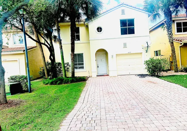 15th image of 4147 Meade Wy, West Palm Beach, FL 33409 | MLS# B26038140
