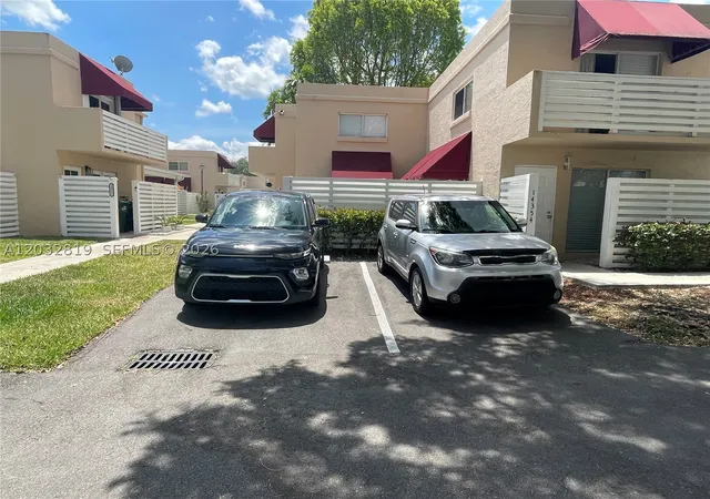 Photo 4 of Townhouse for sale at 14356 Sw 96Th Ter, Miami, FL 33186 | MLS# A12032819 | Listing updated on 2026-08-21
