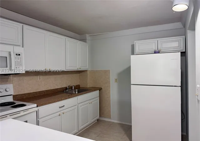 Homes for sale in North Miami Beach, FL | 16950 W Dixie Hwy A232 Hwy, North Miami Beach, FL 33160