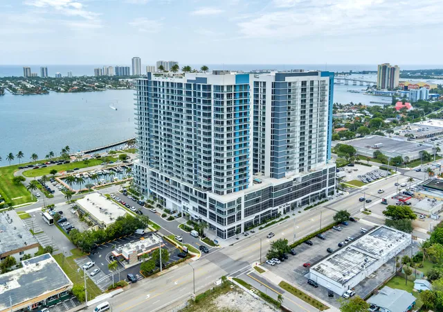 33rd image of 220 Lake Shore Dr #1813, Lake Park, FL 33403 | MLS# B26038162