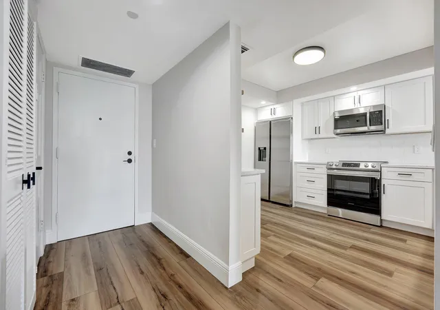 3rd image of 2900 Ne 14Th St Cswy, Pompano Beach, FL 33062