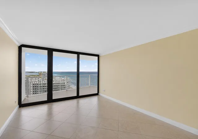 4th image of 3000 N Ocean Dr #31 B, Singer Island, FL 33404 | MLS# B26038179