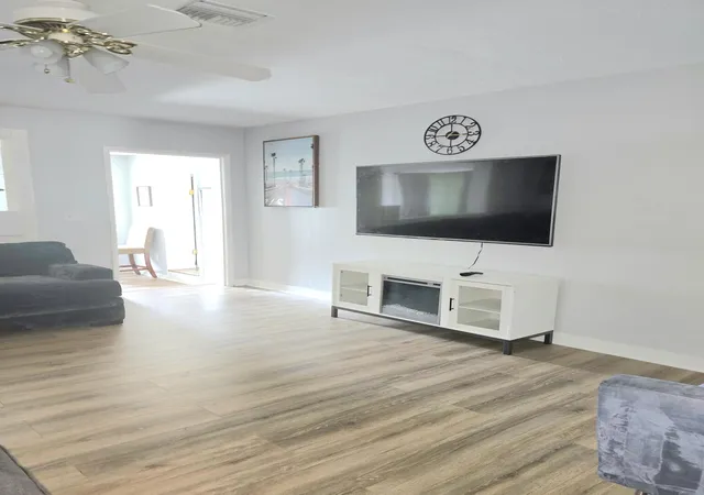 5th image of 2032 Fillmore St, Hollywood, FL 33020 | MLS# B26038187