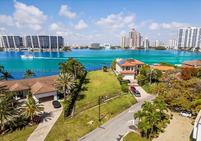 Photo 2 of Land for sale at 18800 N Bay Rd, Sunny Isles Beach, FL 33160 | MLS# A12030385 | Listing updated on 2026-08-24