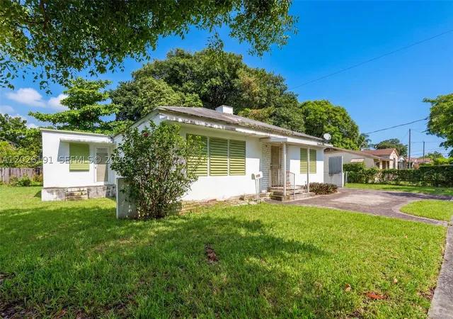 3rd image of 1279 Nw 41St St, Miami, FL 33142 | MLS# A12026191