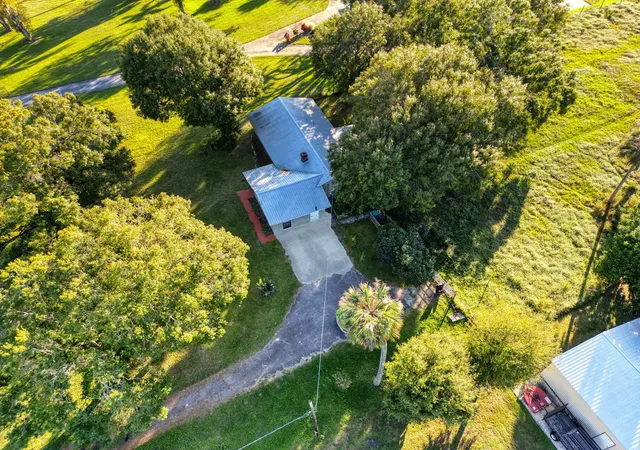 2nd image of 1031 Sw 24th Ave, Okeechobee, FL 34974 | MLS# B26038218