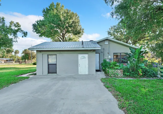 4th image of 1031 Sw 24Th Ave, Okeechobee, FL 34974 | MLS# B26038218