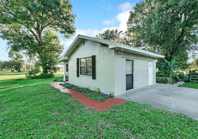 5th image of 1031 Sw 24Th Ave, Okeechobee, FL 34974 | MLS# B26038218