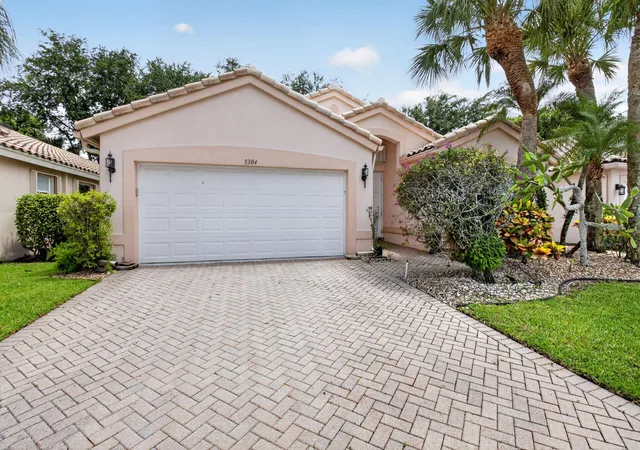 Homes for sale in Boynton Beach, FL | 5304 Wycombe Ave, Boynton Beach, FL 33437 | MLS# B26038229