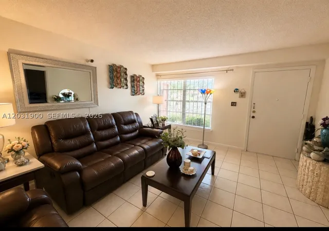 2nd image of 12860 Sw 43rd Dr #146-B, Miami, FL 33175 | MLS# A12031900